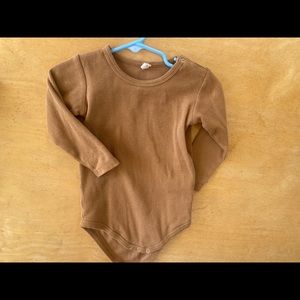 Tan long sleeve onesie - Quincy Mae